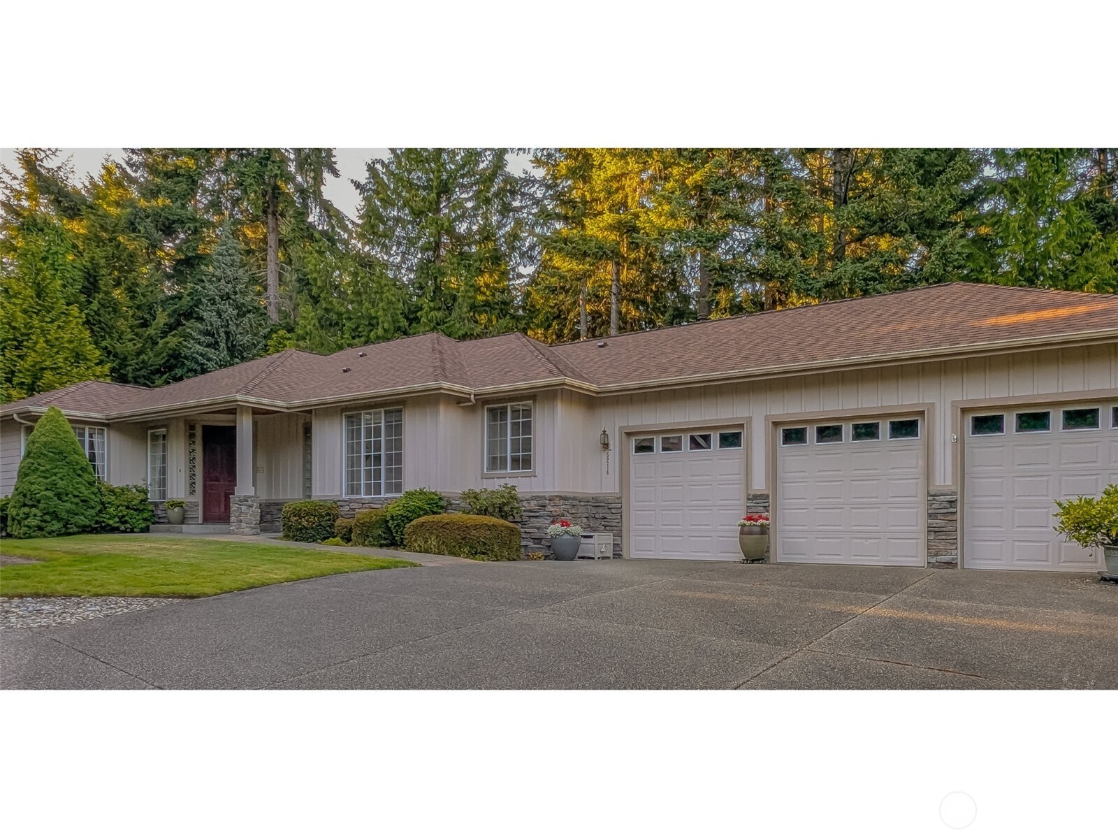 5214 W Old Stump Drive