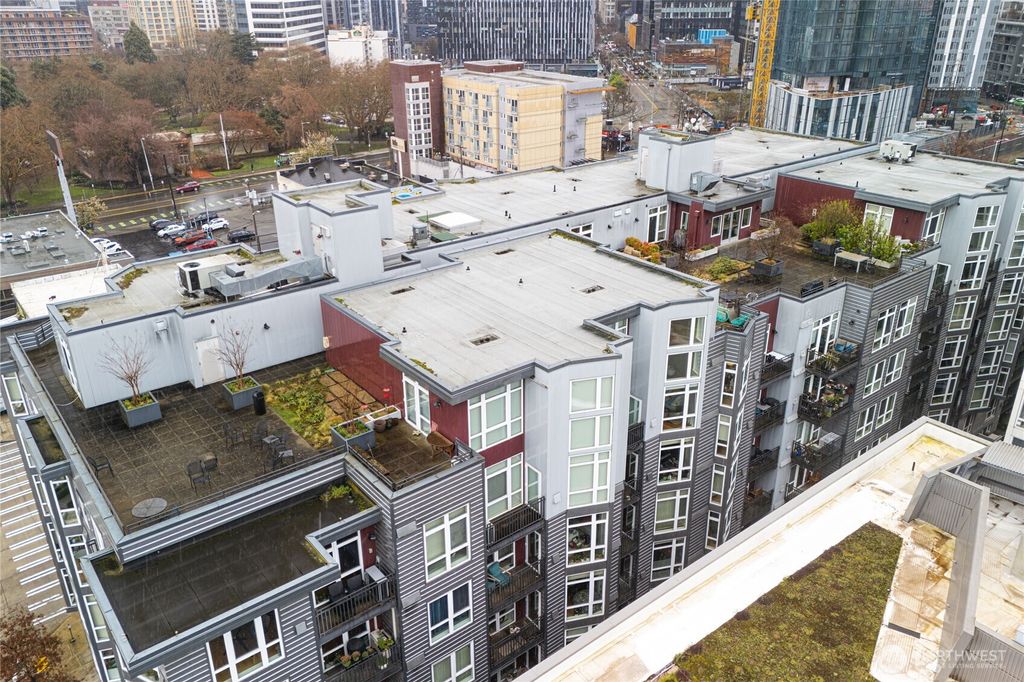 Photo of 699 John St St #319, Seattle, WA 98109 (MLS # 2491712)