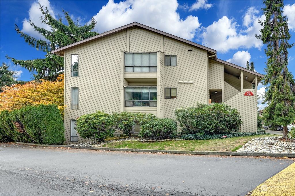 Photo of 15165 sunwood Boulevard #cc33, Tukwila, WA 98188 (MLS # 2012448)