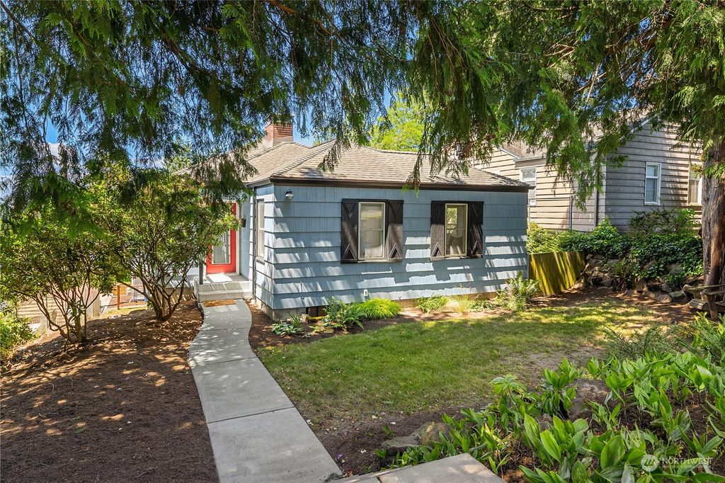 Photo of 4807 46th Avenue SW, Seattle, WA 98116 (MLS # 2251773)