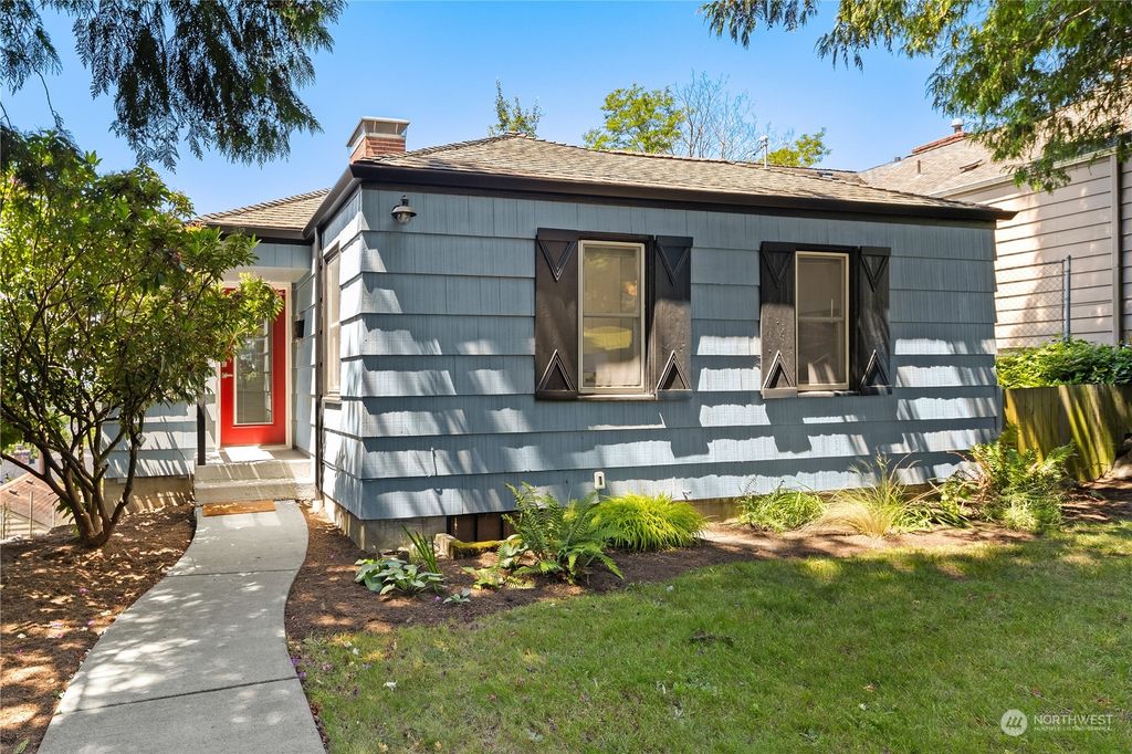 Photo of 4807 46th Avenue SW, Seattle, WA 98116 (MLS # 2251773)