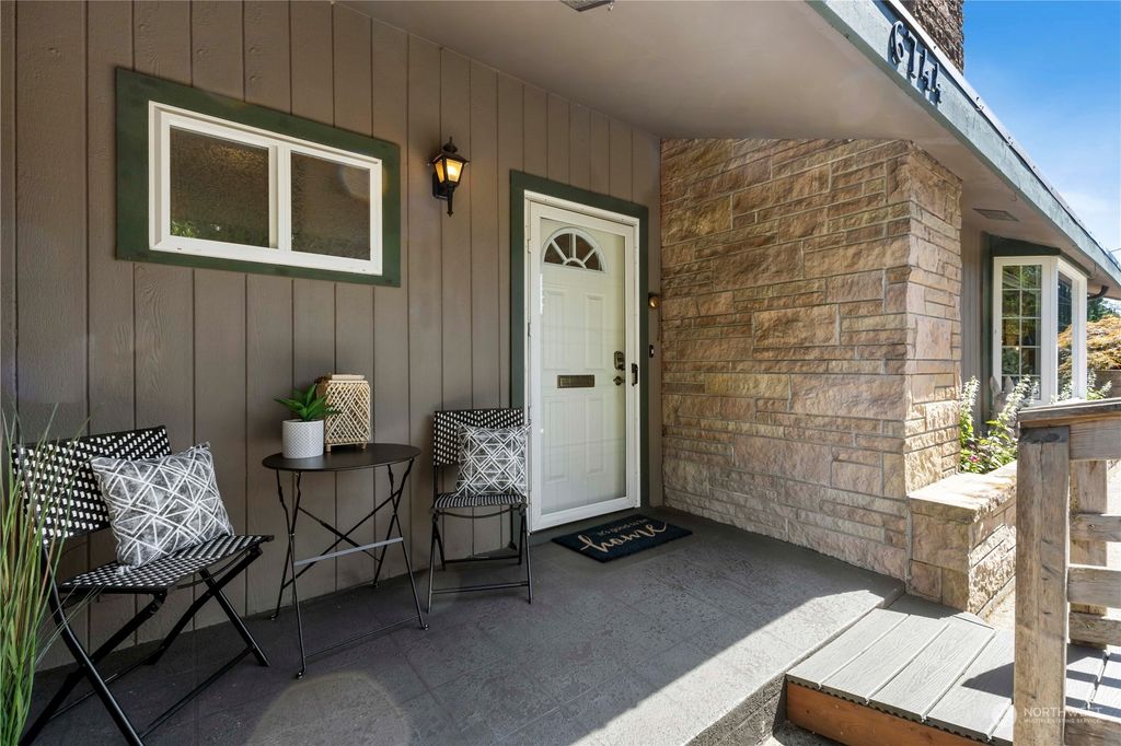 Photo of 6744 48th Avenue SW, Seattle, WA 98136 (MLS # 2264997)
