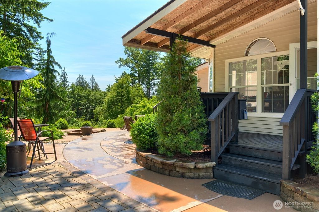 Photo of 20935 Rocky Ridge Lane, Sedro Woolley, WA 98284 (MLS # 2510716)