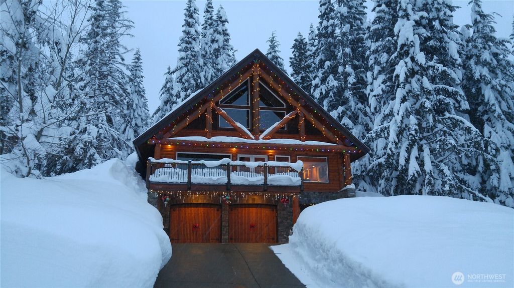 Photo of 1310 Snoqualmie Drive, Snoqualmie Pass, WA 98068 (MLS # 2475844)