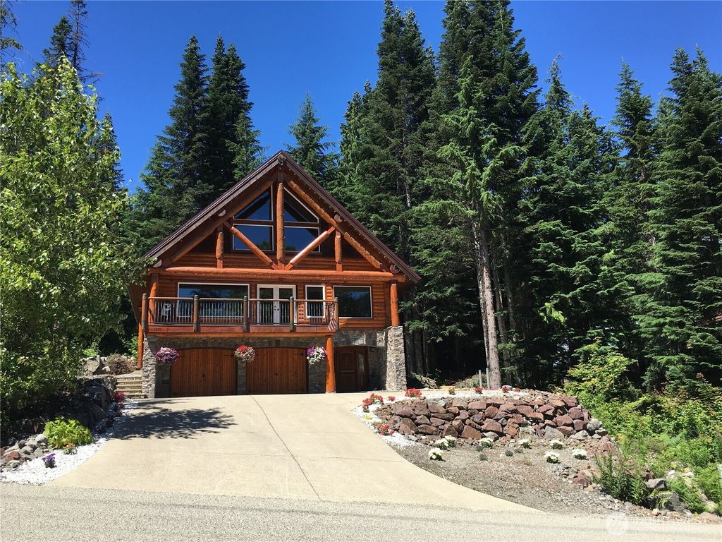 Photo of 1310 Snoqualmie Drive, Snoqualmie Pass, WA 98068 (MLS # 2475844)