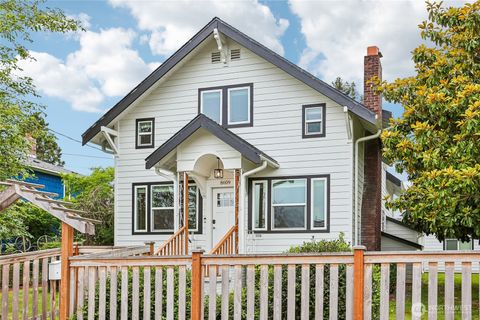 Photo of 8609 55th Avenue S, Seattle, WA 98118 (MLS # 2535918)