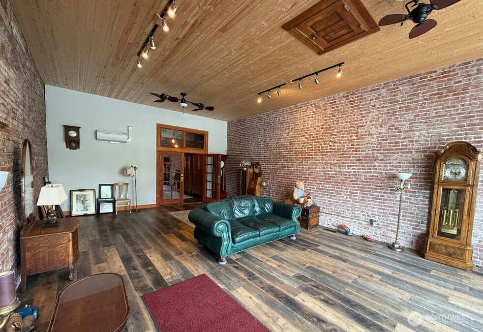 358 E Main Street