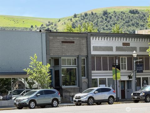 Photo of 358 E Main Street, Dayton, WA 99328 (MLS # 2527522)