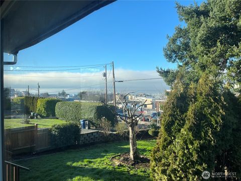 22502 8th Avenue S Des Moines WA 98198