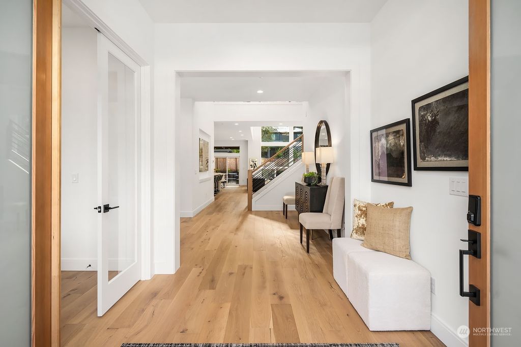 Photo of 14429 SE 17th Street, Bellevue, WA 98007 (MLS # 2183198)