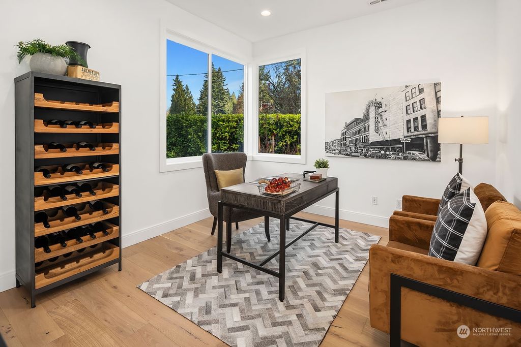 Photo of 14429 SE 17th Street, Bellevue, WA 98007 (MLS # 2183198)