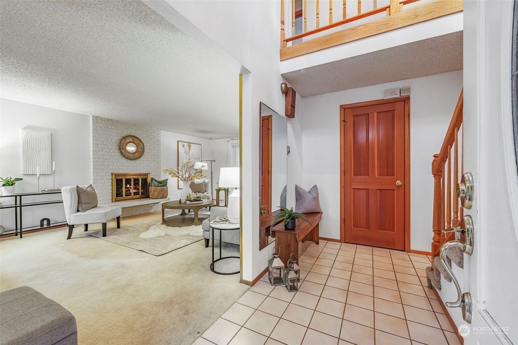 Photo of 19907 4th Avenue SW, Normandy Park, WA 98166 (MLS # 2040594)