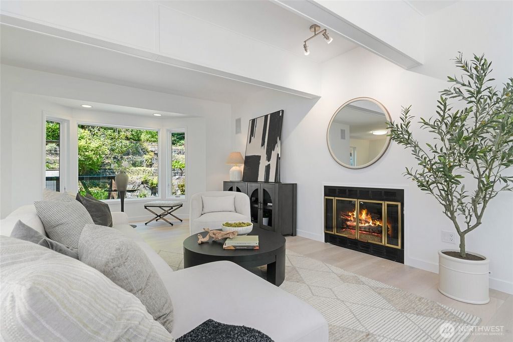 Photo of 2513 225th Place NE, Sammamish, WA 98074 (MLS # 2454811)