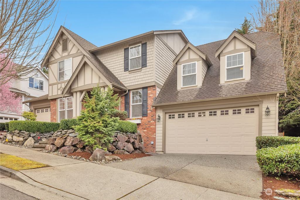 Photo of 16615 NE 117th Way, Redmond, WA 98052 (MLS # 2053000)