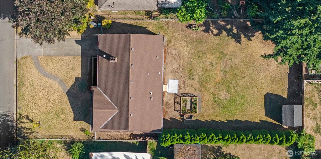 Photo of 1104 12th Street NE, Auburn, WA 98002 (MLS # 2437271)