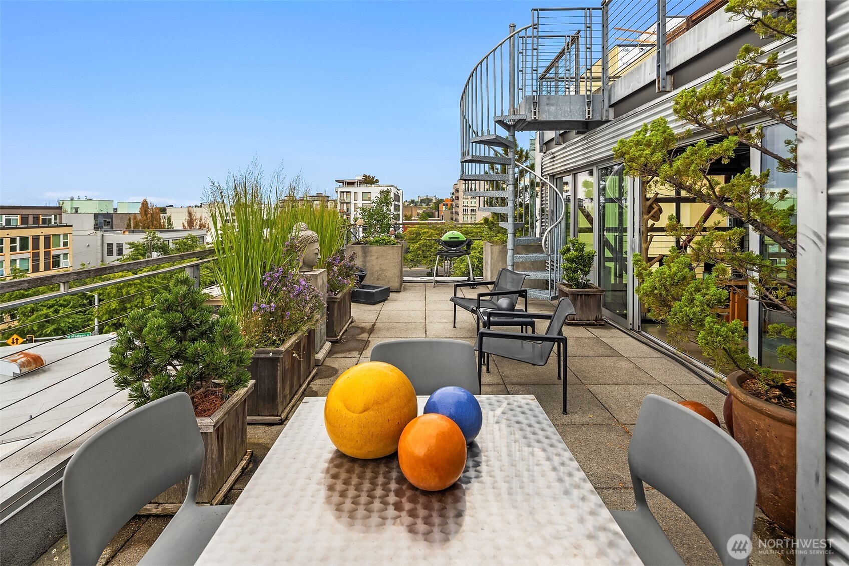 1310 E Union Street 501