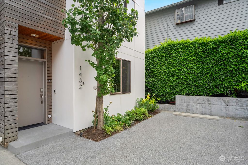 Photo of 1432 19th Avenue #B, Seattle, WA 98122 (MLS # 2259117)