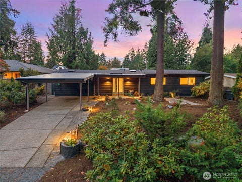 Photo of 8317 134th Avenue NE, Redmond, WA 98052 (MLS # 2586140)