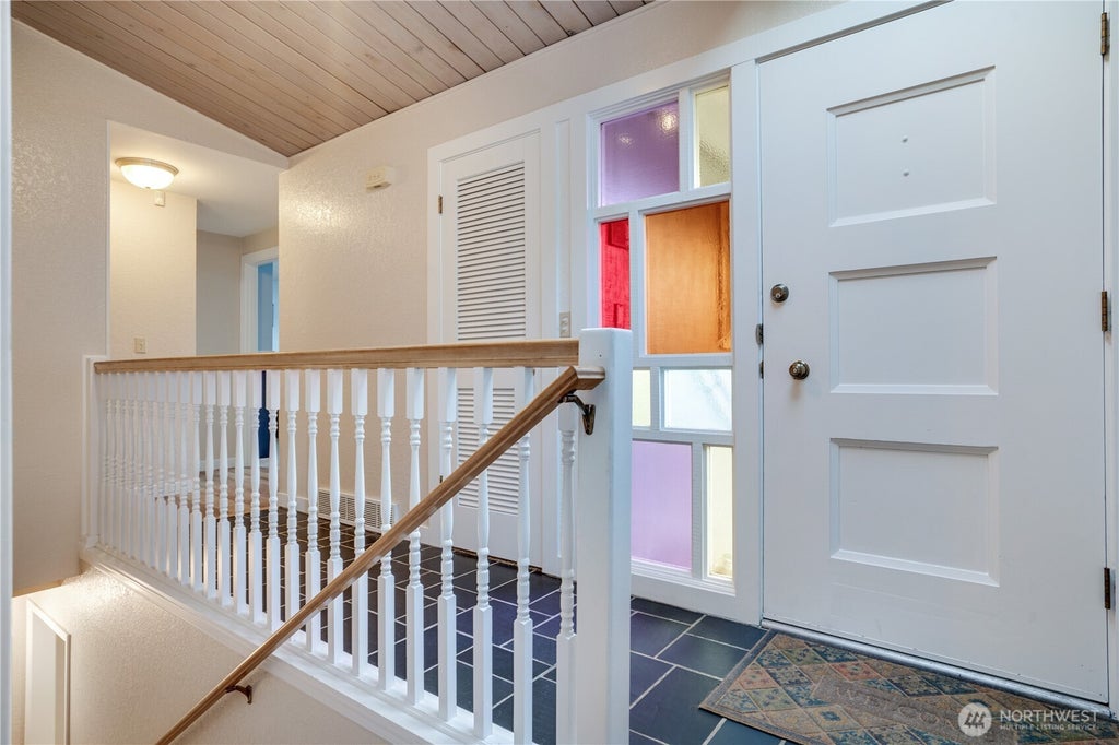 Photo of 1208 Contra Costa Avenue, Fircrest, WA 98466 (MLS # 2582773)