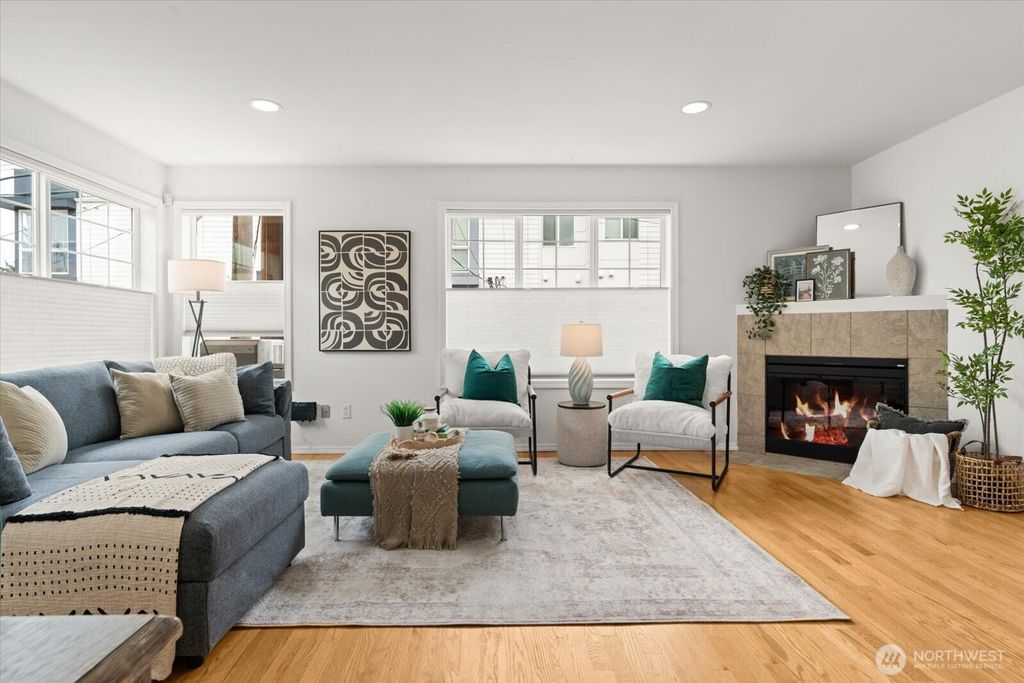 Photo of 6035 Fauntleroy Way SW #B, Seattle, WA 98136 (MLS # 2493138)