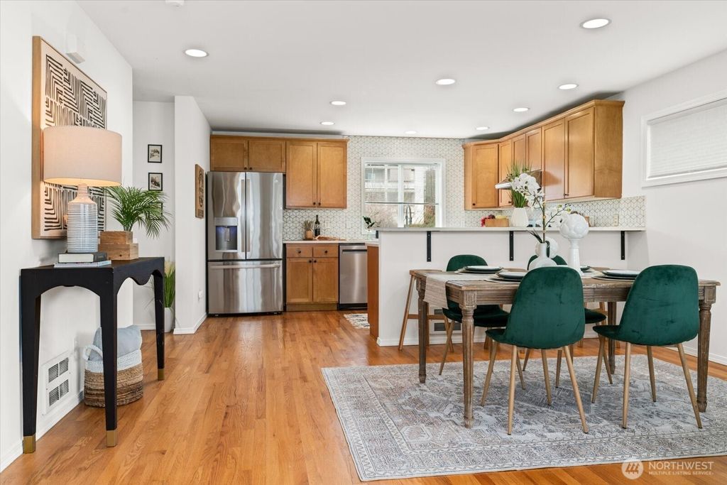 Photo of 6035 Fauntleroy Way SW #B, Seattle, WA 98136 (MLS # 2493138)