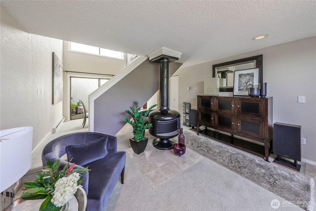 Photo of 22338 6th Avenue S #9, Des Moines, WA 98198 (MLS # 2544641)