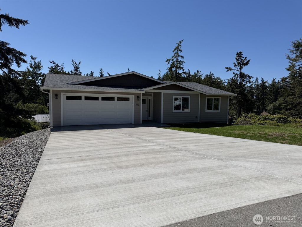 Photo of 621 La Fiesta Street, Coupeville, WA 98239 (MLS # 2525989)