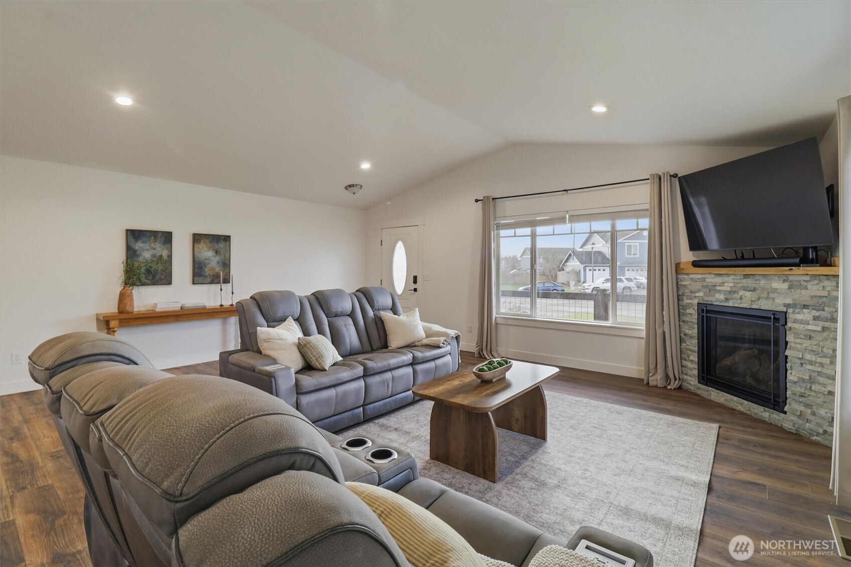 4840 Lighthouse drive