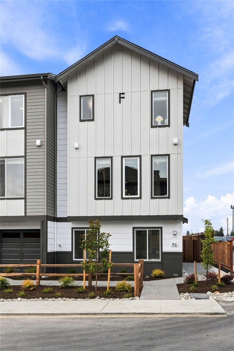 Photo of 16202 Manor Way #E1, Lynnwood, WA 98087 (MLS # 2578970)