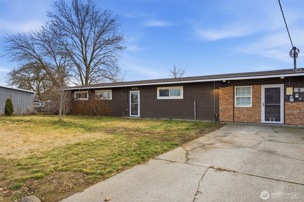 Photo of 9016 Bong Loop Drive #A, Moses Lake, WA 98837 (MLS # 2481525)