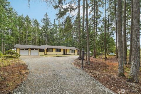 Photo of 20919 133rd Avenue E, Graham, WA 98338 (MLS # 2437413)