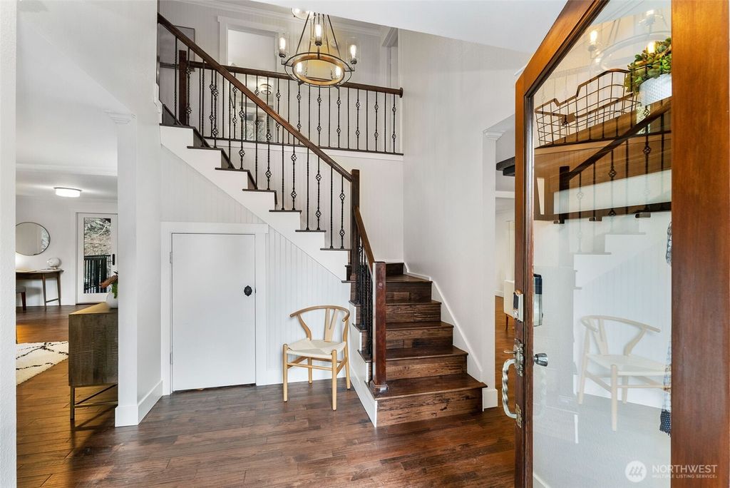 Photo of 8205 NE Blakely Court W, Bainbridge Island, WA 98110 (MLS # 2487641)