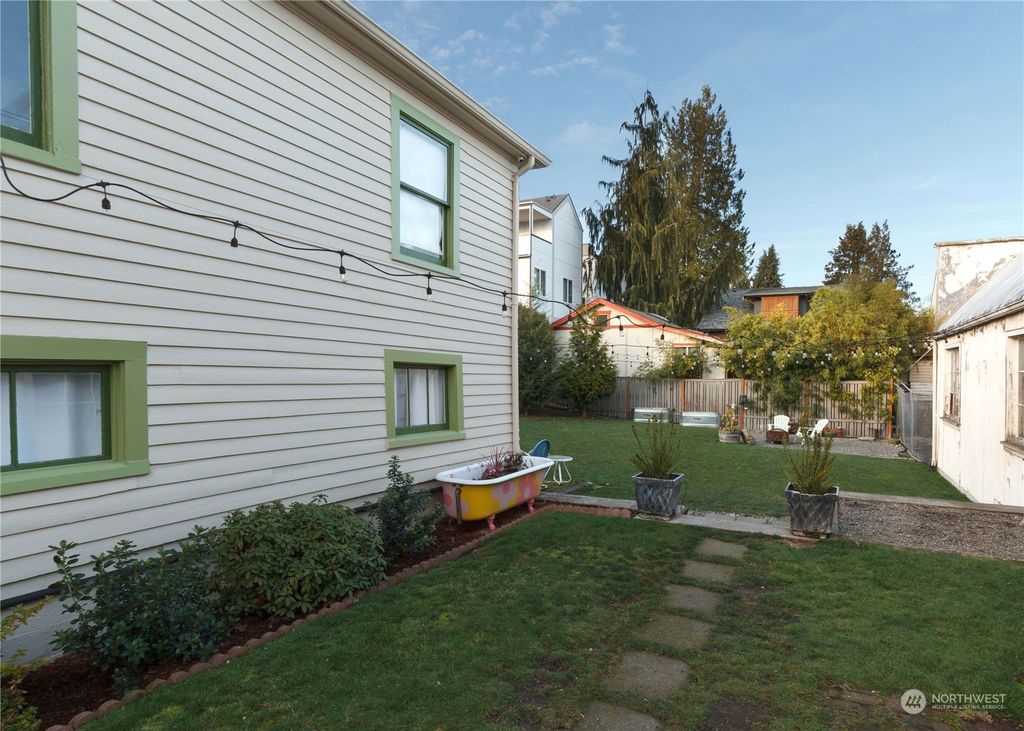 Photo of 946 N 90th Street, Seattle, WA 98103 (MLS # 2315145)