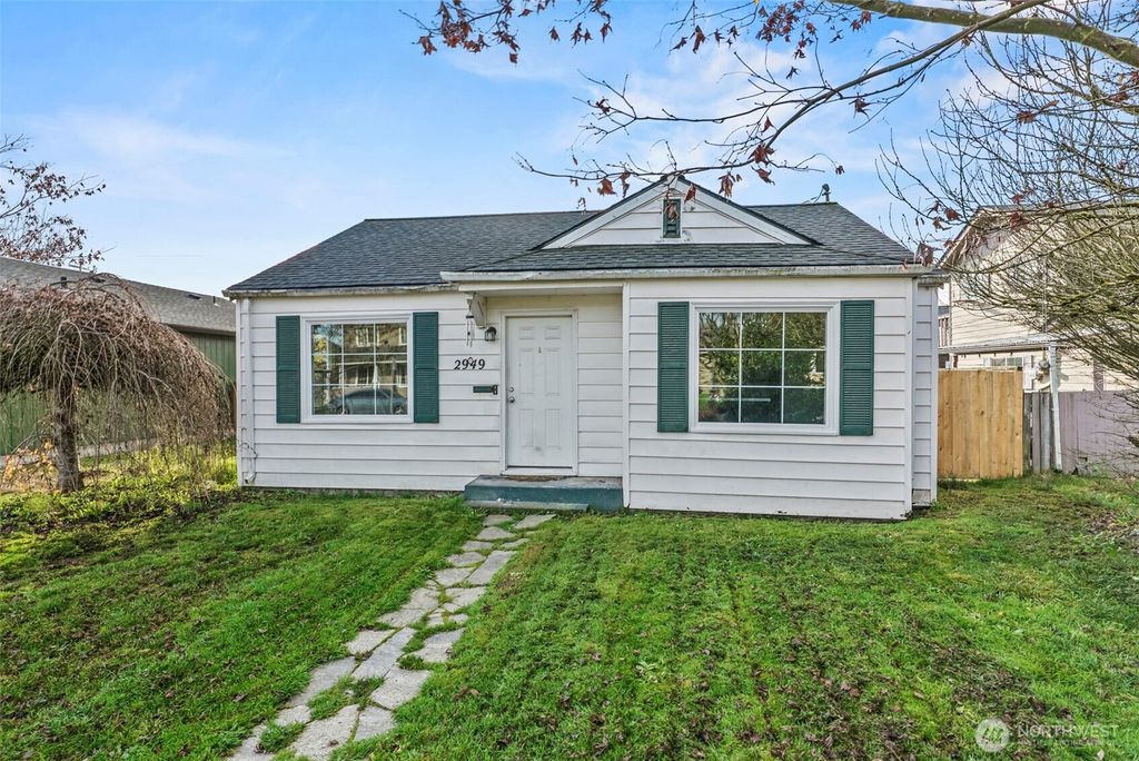 Photo of 2949 Dover Street, Longview, WA 98632 (MLS # 2458661)