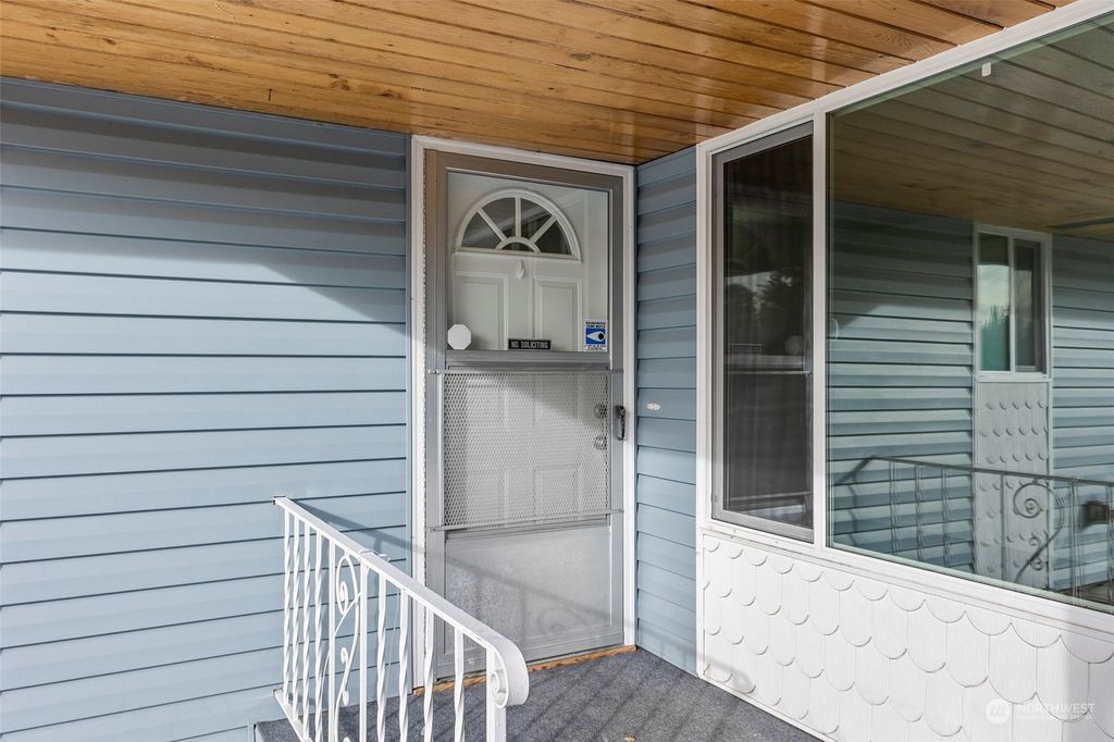 Photo of 4433 131st Place NE, Marysville, WA 98271 (MLS # 2176746)