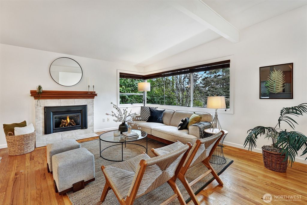 Photo of 14627 SE Newport Way, Bellevue, WA 98006 (MLS # 2481103)