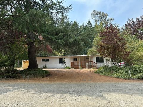 Photo of 21 E North Lake Drive, Shelton, WA 98584 (MLS # 2424591)