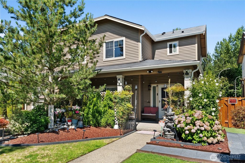 Photo of 1058 43rd Court NE, Auburn, WA 98002 (MLS # 2420468)