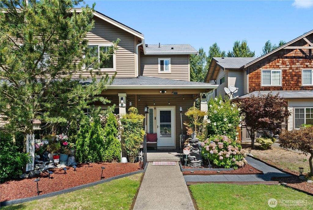 Photo of 1058 43rd Court NE, Auburn, WA 98002 (MLS # 2420468)