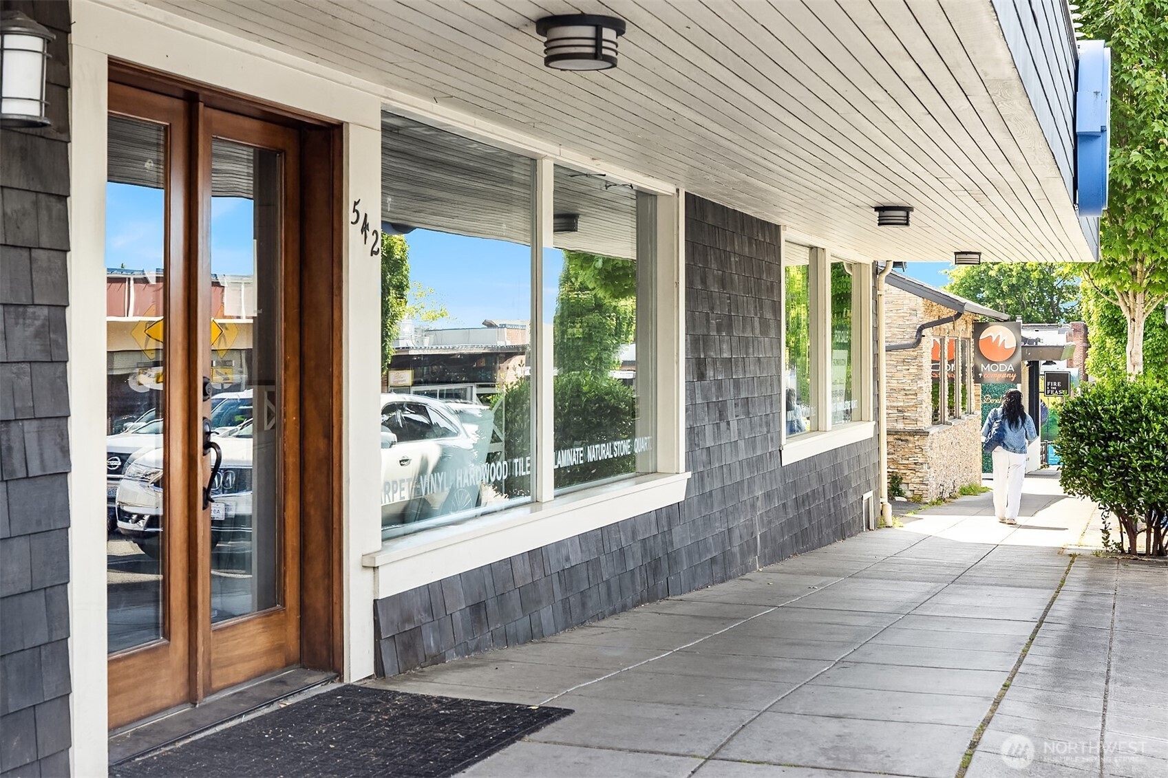 542 Main Street