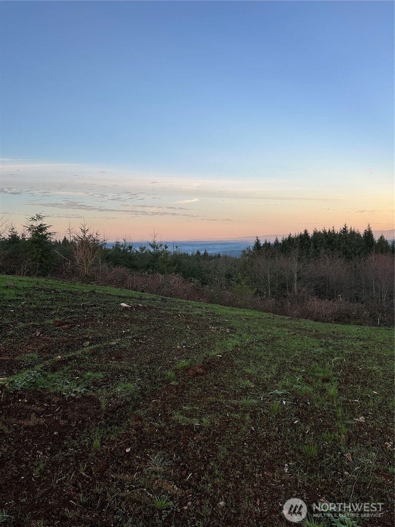 212 Suncrest Drive