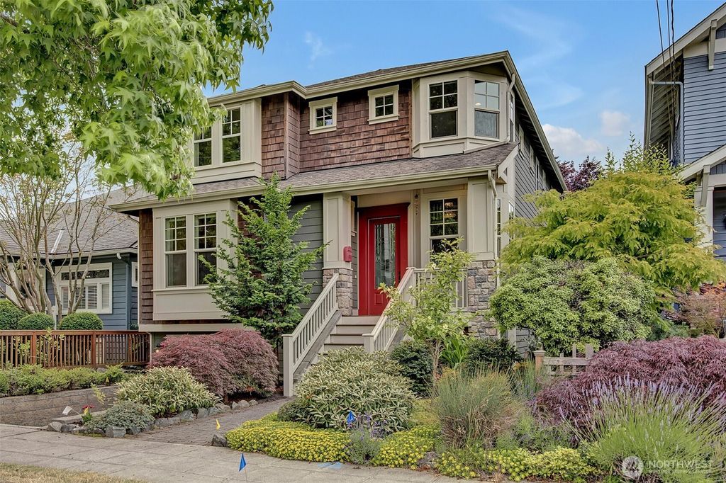 Photo of 2611 9th Avenue W, Seattle, WA 98119 (MLS # 2397608)