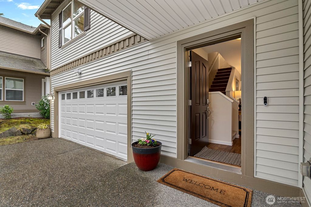Photo of 6425 Silent Creek Avenue SE, Snoqualmie, WA 98065 (MLS # 2335168)