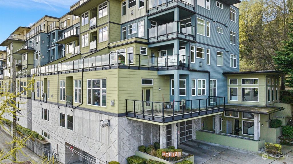 Photo of 655 Crockett Street #B503, Seattle, WA 98109 (MLS # 2219092)