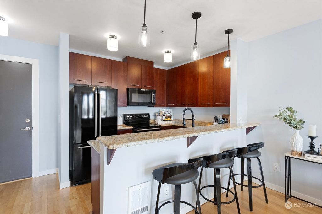 Photo of 655 Crockett Street #B503, Seattle, WA 98109 (MLS # 2219092)