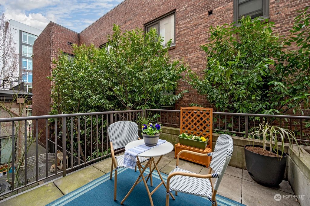 Photo of 323 Queen Anne Avenue N #204, Seattle, WA 98109 (MLS # 2050436)