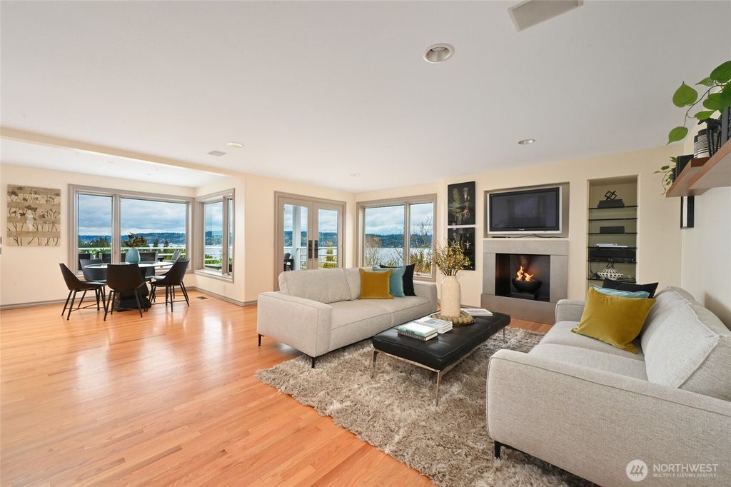 Photo of 8734 Paisley Drive NE, Seattle, WA 98115 (MLS # 2353875)