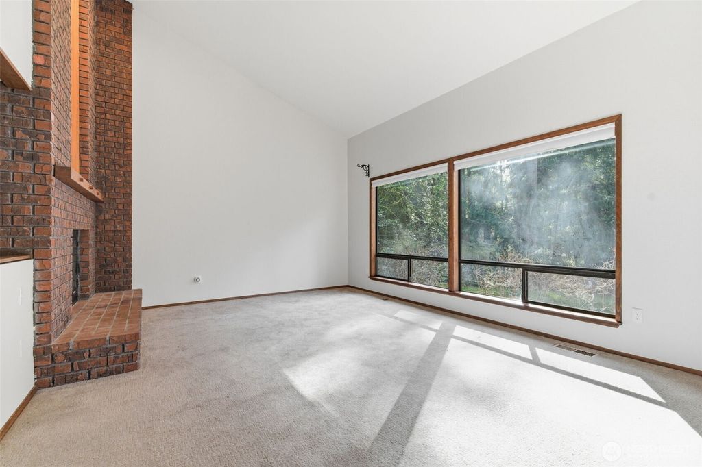 Photo of 6980 NE Dolphin Drive, Bainbridge Island, WA 98110 (MLS # 2491667)