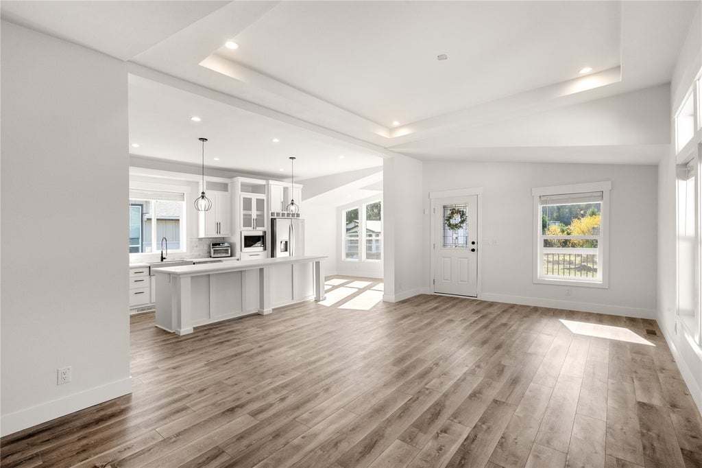 Photo of 1019 Stanford Drive #65, Cosmopolis, WA 98537 (MLS # 2597514)