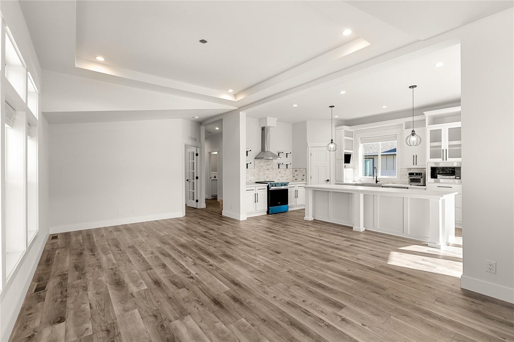 Photo of 1019 Stanford Drive #65, Cosmopolis, WA 98537 (MLS # 2597514)